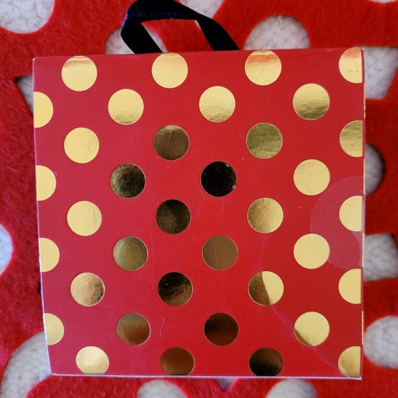 Silver Plated and Crystal Snowflake Necklace and Pierced Earrings Set New In Box - Picture 2 of 2